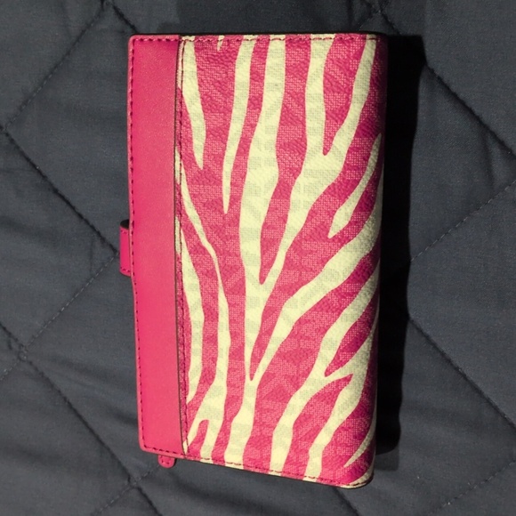 Michael Kors Greenwich Medium Zebra Signature Logo Wallet - Picture 3 of 3
